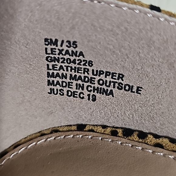 BCBGeneration Lexana Animal Print Leather Heeled Sandals Womens Size 5 - Picture 12 of 14